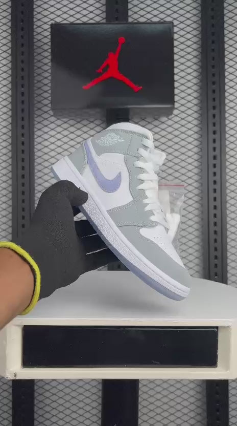 Nike Air Jordan 1 Mid “Wolf Grey Aluminium” (W)
